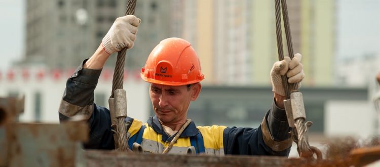 performing rigger tasks